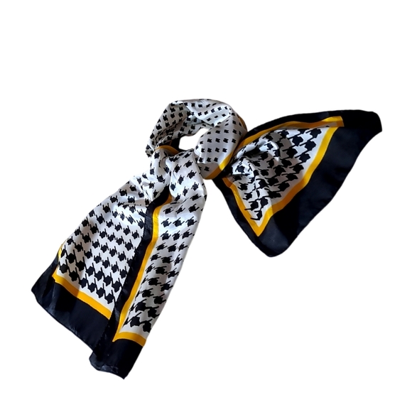 Accessories - 🙋 10/$20.  Elegant Black and White Houndstooth Scarf with Yellow Accents